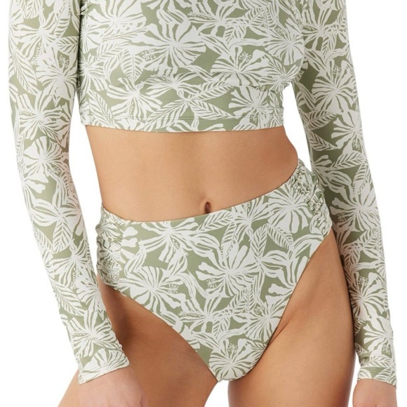 New women’s O'Neill Women's Halfmoon Oxnard Cropped Rash Guard CROP TOP SZ S M L - Picture 4 of 10